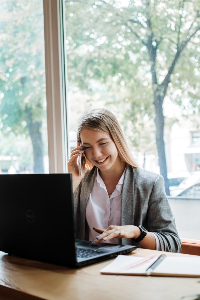 Virtual assistant, independent contractor, administrative services to clients, operating outside